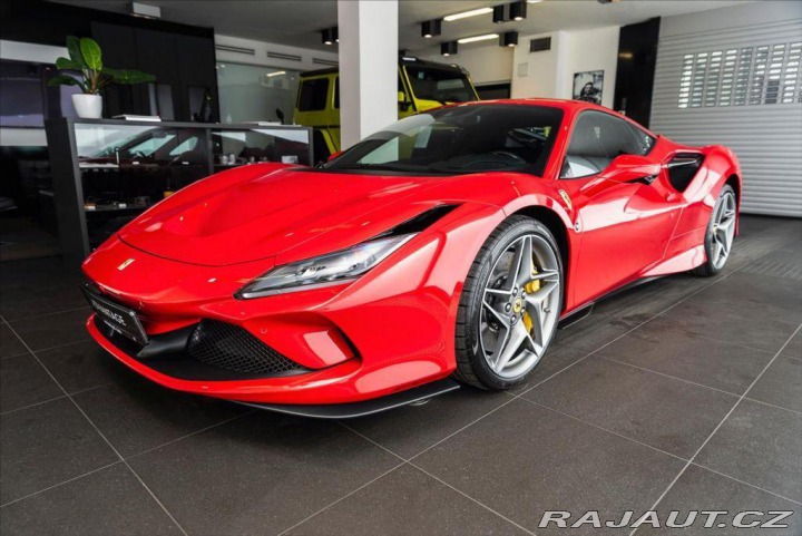 Ferrari F8 Tributo Coupé DCT/360°/20 1800