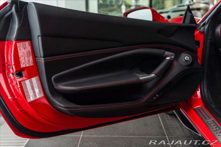 Ferrari F8 Tributo Coupé DCT/360°/20 1800