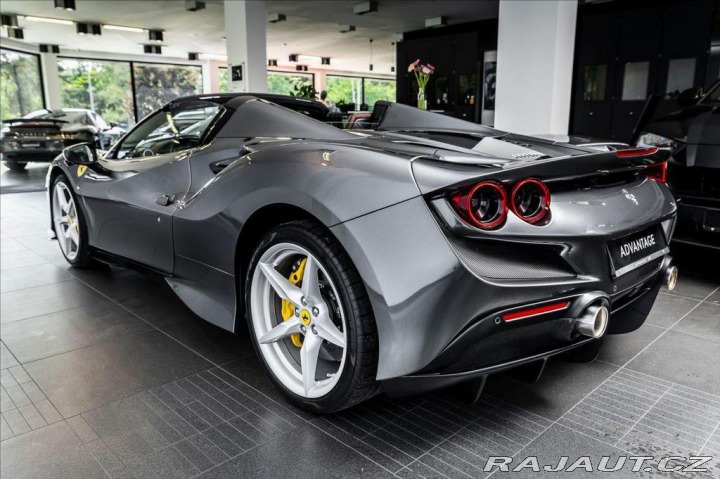 Ferrari F8 Spider/360°/AFS/Lifting/D 1800