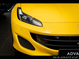 Ferrari Portofino Modrý Karbon/Pass.Display 2020