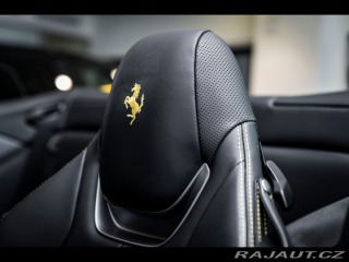 Ferrari Portofino Modrý Karbon/Pass.Display 2020