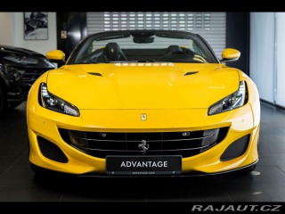Ferrari Portofino Modrý Karbon/Pass.Display 2020