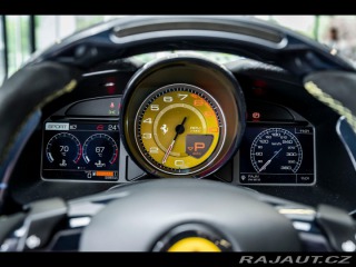 Ferrari Portofino Modrý Karbon/Pass.Display 2020