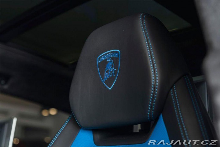 Lamborghini Urus Akrapovič/Full Carbon/Ful 2020