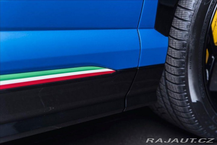 Lamborghini Urus Akrapovič/Full Carbon/Ful 2020