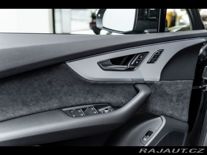 Audi Q7 50 TDI quattro S line 1800