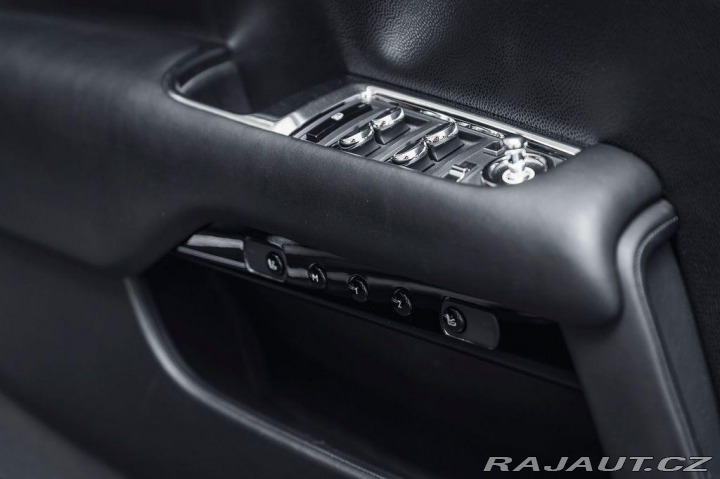 Rolls Royce Wraith Záruka/Starlight/Kamera/V 2015