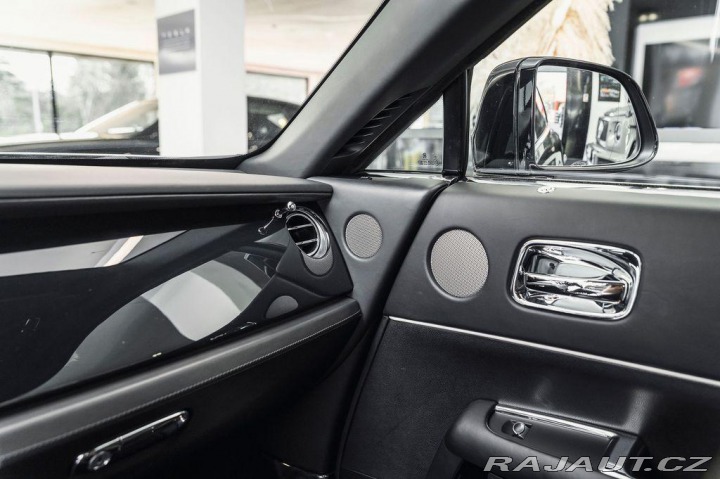 Rolls Royce Wraith Záruka/Starlight/Kamera/V 2015