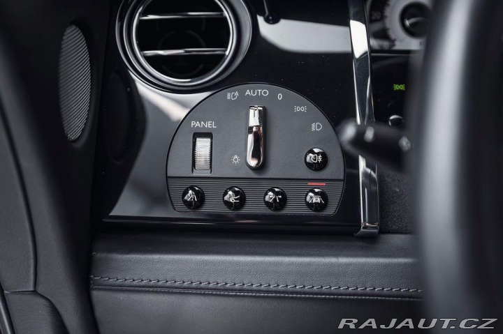 Rolls Royce Wraith Záruka/Starlight/Kamera/V 2015