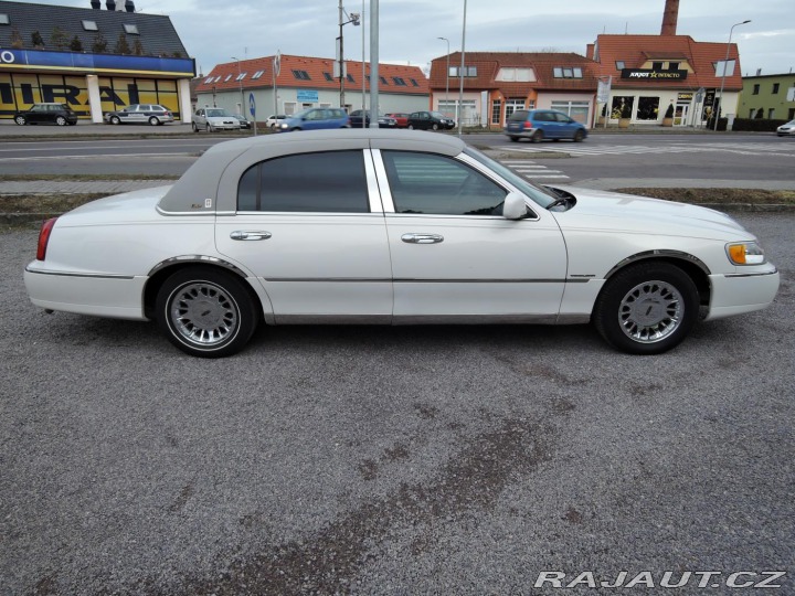 Lincoln Town Car 4,6i V8 24V Aut. Cartier 2000