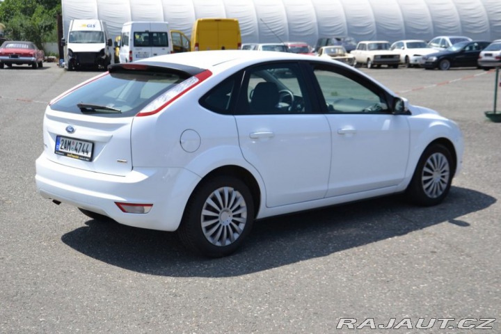 Ford Focus 1,6 Serv.kniha TOP stav 2011