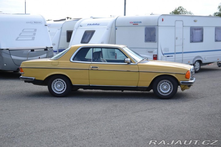 Mercedes-Benz 123 2,3 W123 230C 1979