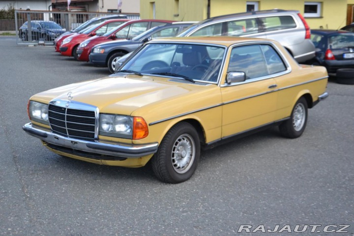Mercedes-Benz 123 2,3 W123 230C 1979