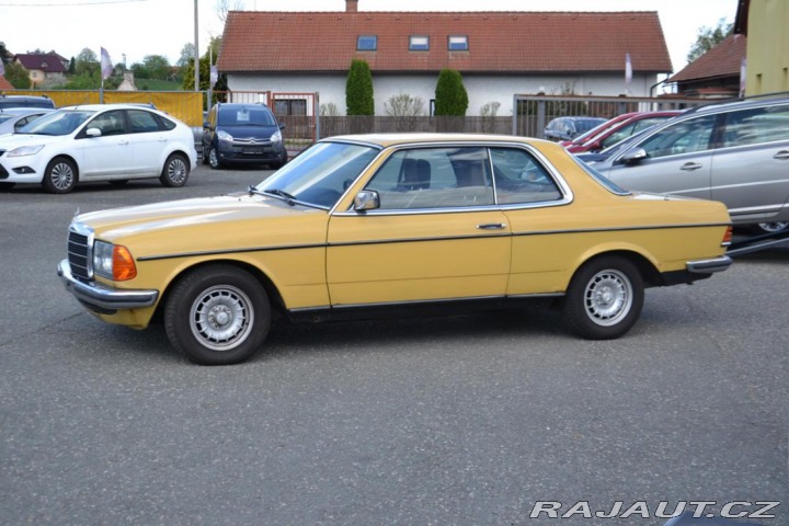 Mercedes-Benz 123 2,3 W123 230C 1979