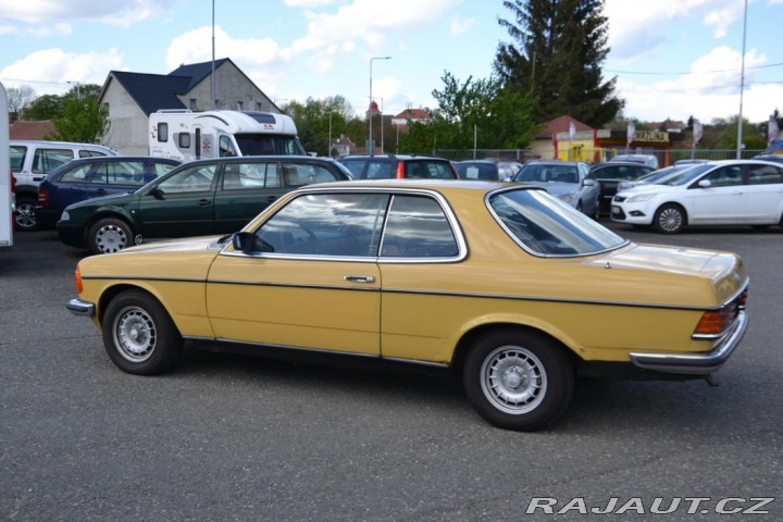 Mercedes-Benz 123 2,3 W123 230C 1979