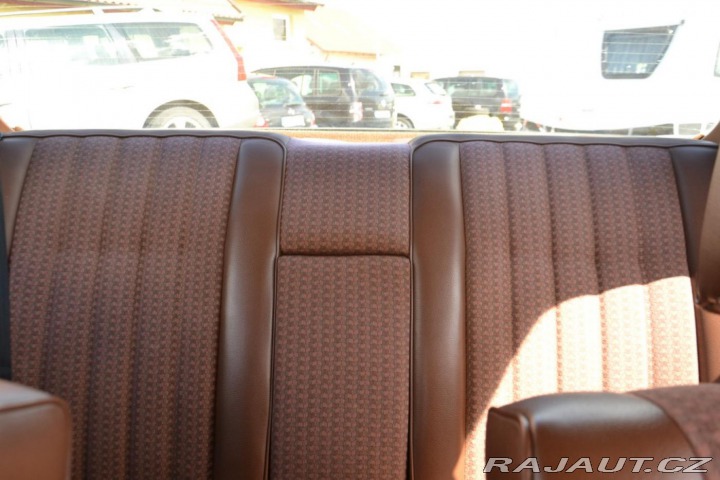 Mercedes-Benz 123 2,3 W123 230C 1979