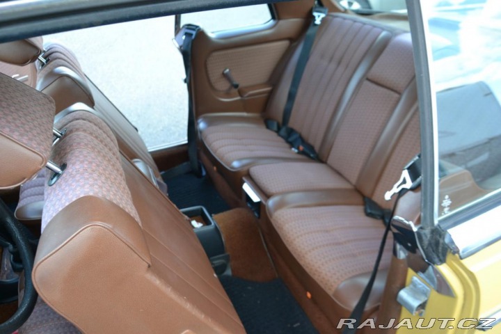 Mercedes-Benz 123 2,3 W123 230C 1979