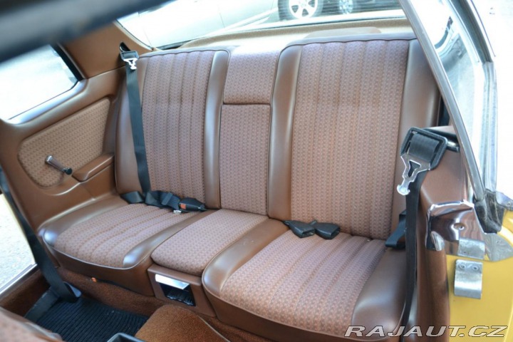 Mercedes-Benz 123 2,3 W123 230C 1979