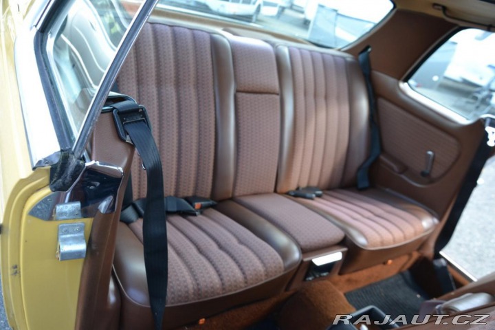 Mercedes-Benz 123 2,3 W123 230C 1979