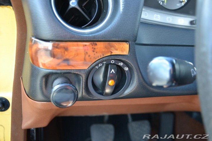 Mercedes-Benz 123 2,3 W123 230C 1979