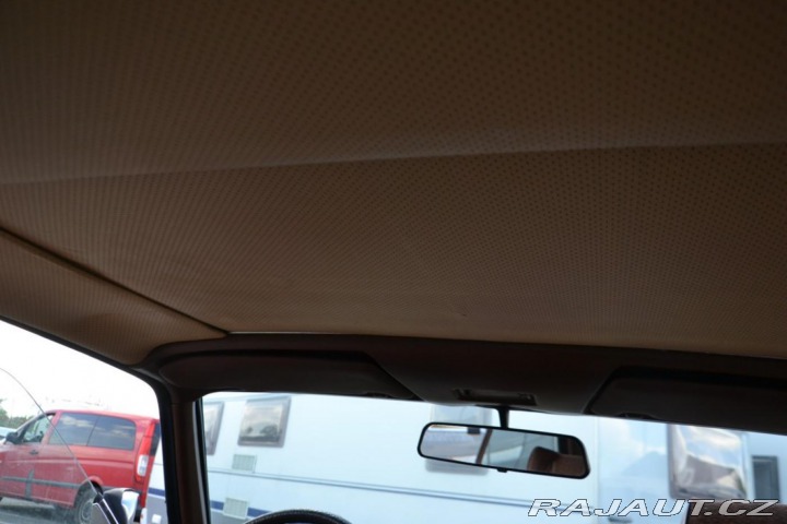Mercedes-Benz 123 2,3 W123 230C 1979