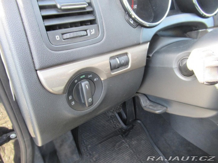 Škoda Yeti 2,0 DSG Elegance, alkant 2014