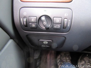 Volvo V70 1,6 Momentum, servisní kn 2009