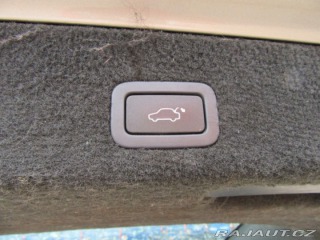 Volvo V70 1,6 Momentum, servisní kn 2009