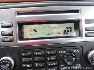 Volvo V70 1,6 Momentum, servisní kn 2009