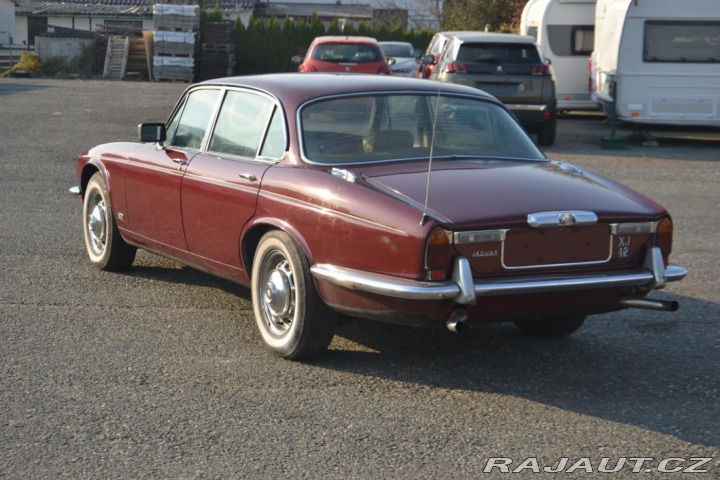 Jaguar XJ6 4,2 II.serie TOP stav 1978