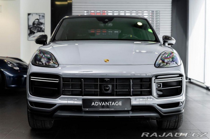 Porsche Cayenne  2022