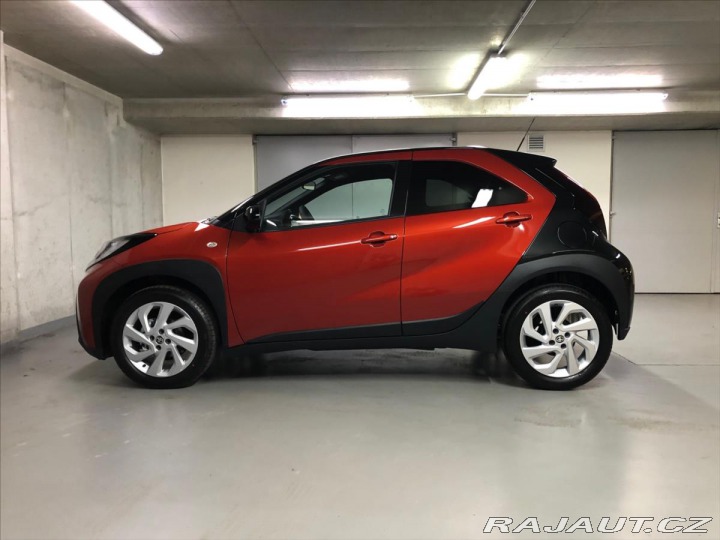 Toyota Aygo 1,0 X STYLE TECH 5MT 2024