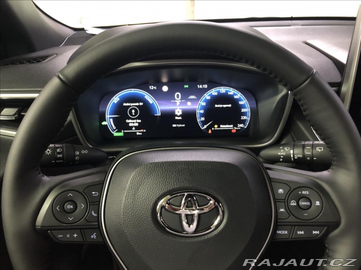 Toyota Corolla Cross 2,0 HYBRID COMFORT BUSINE 2024