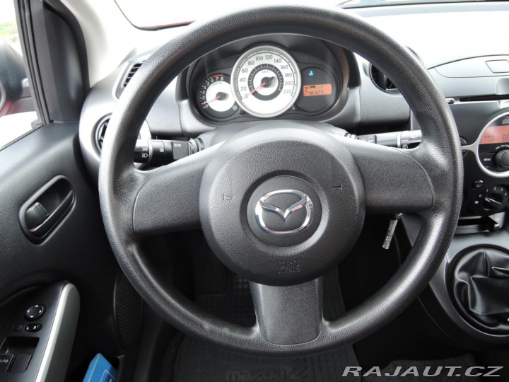 Mazda 2 1,3i MZR Servis 2010