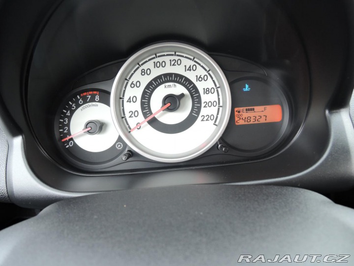 Mazda 2 1,3i MZR Servis 2010