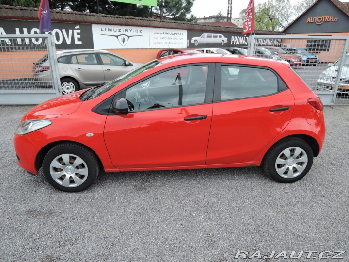 Mazda 2 1,3i MZR Servis 2010