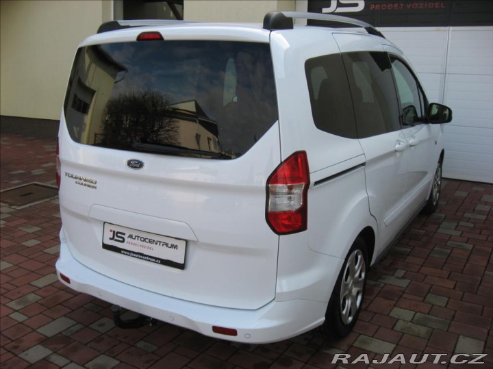 Ford Tourneo Courier 1,6 TDCI 95PS  Trend 2015