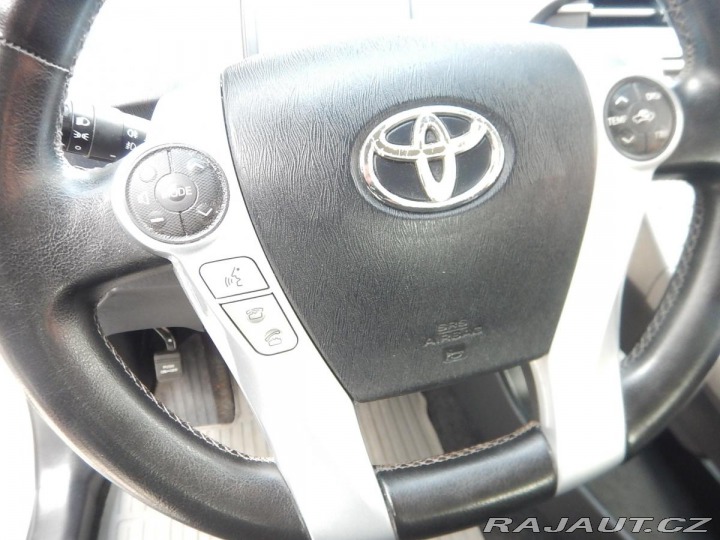 Toyota Prius 1.8i HYBRID, AUTOMAT 2012