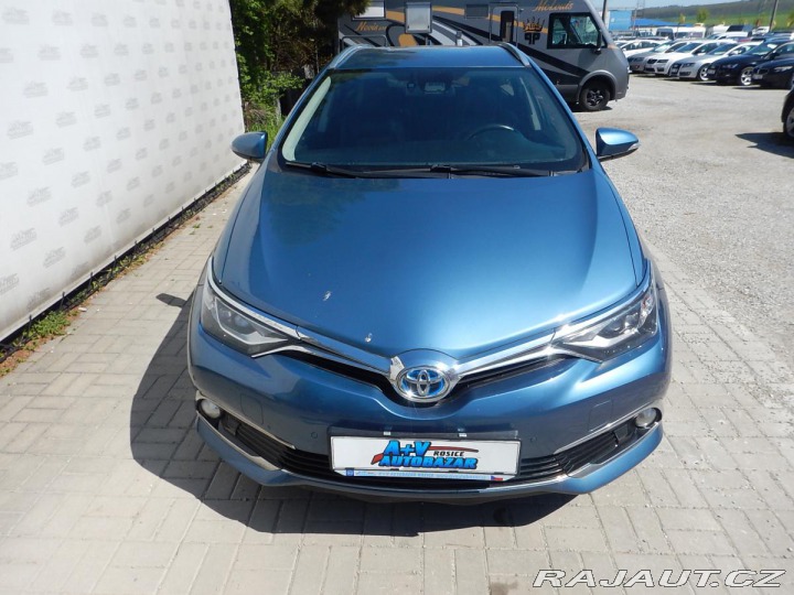 Toyota Auris 1.8i HYBRID, AUTOMAT 2015