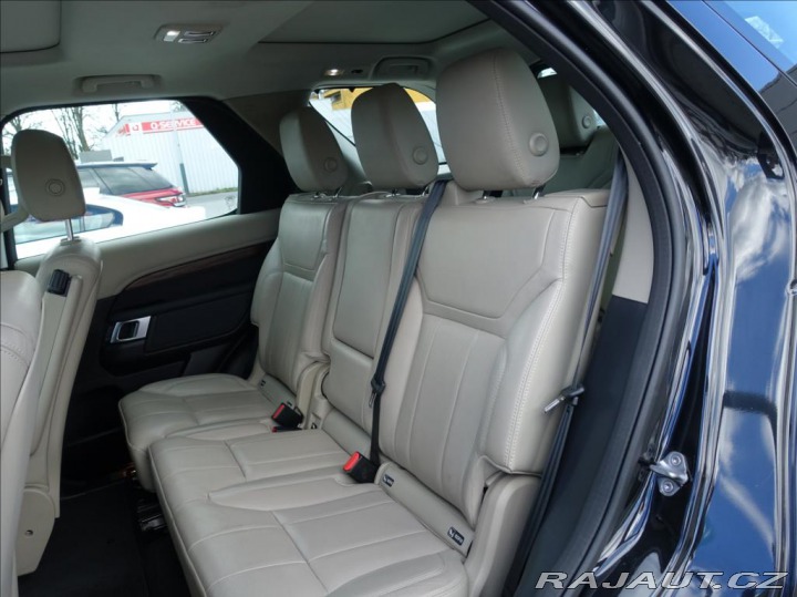 Land Rover Discovery 2,0 REZERVACE,7míst,DPH,W 2018