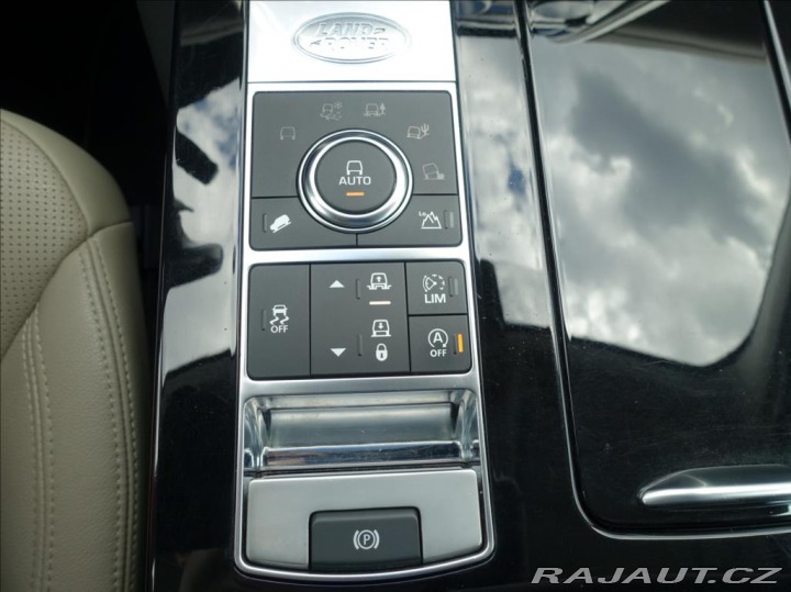 Land Rover Discovery 2,0 REZERVACE,7míst,DPH,W 2018