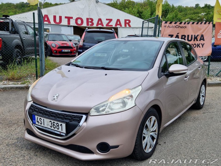 Peugeot 208 1,6HDi 2012