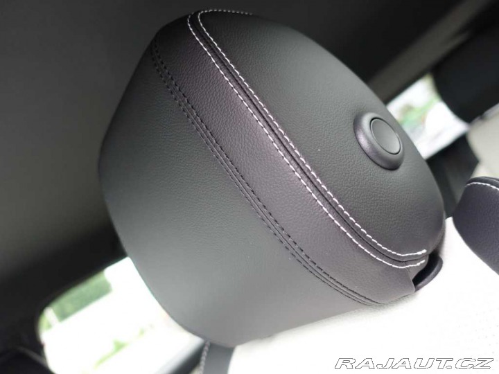 Land Rover Discovery Sport 2,0 R-Dyn. SE D200 *SLEVA 2023