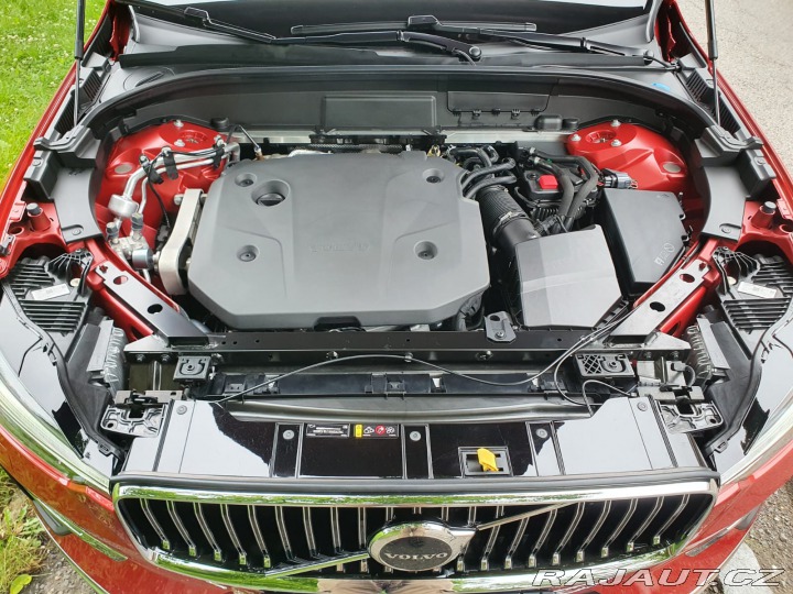 Volvo XC60 B4 AWD INSCRIPTION 2022