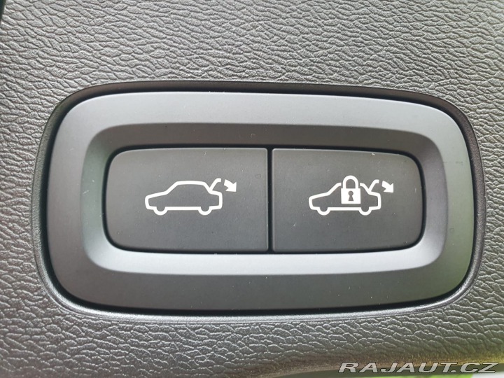 Volvo XC60 B4 AWD INSCRIPTION 2022