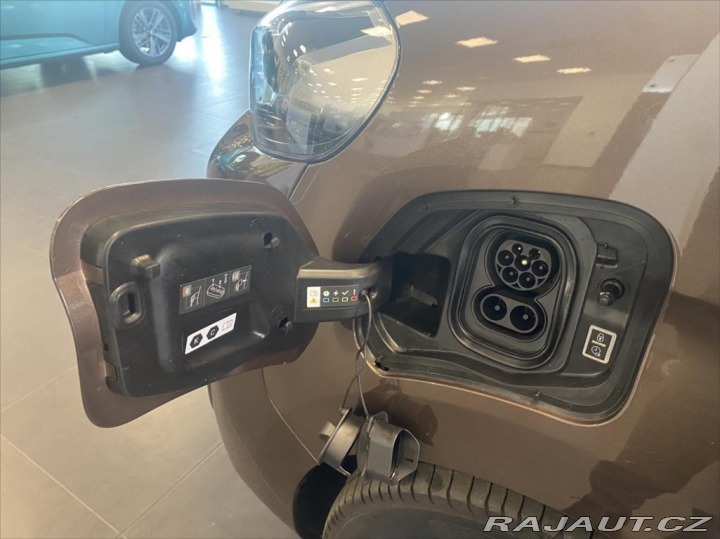 Peugeot Traveller ALLURE e-TRAVELLER 100kw 2023