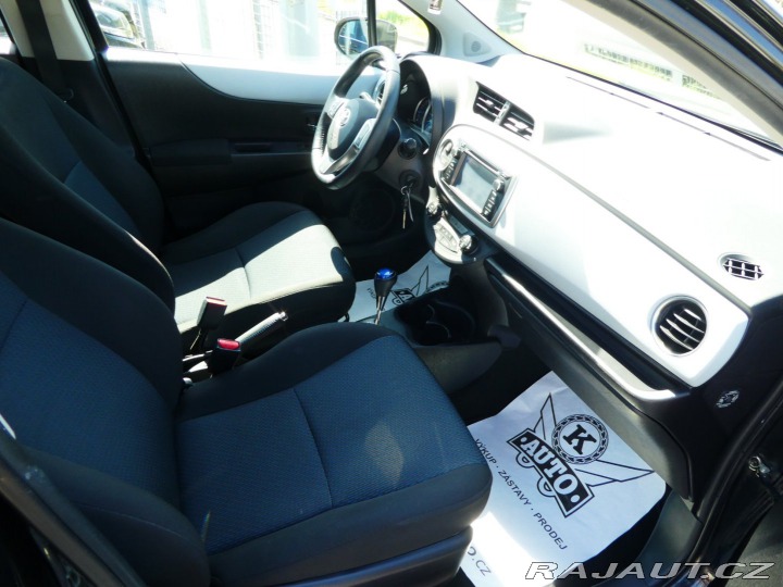 Toyota Yaris 1.5iHSD 55kW Hybrid*Servi 2012