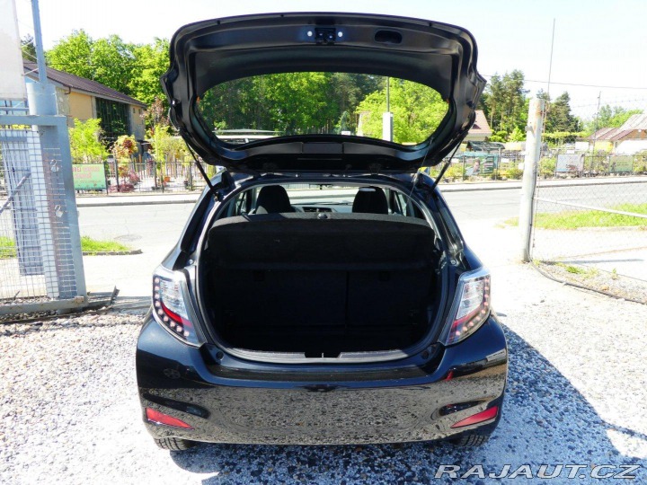 Toyota Yaris 1.5iHSD 55kW Rezervovano 2012