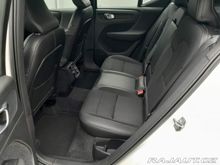 Volvo XC40 D3 2.0L 150 HP MOMENTUM P 2020