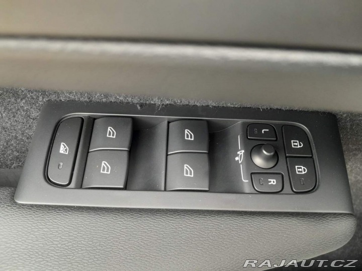 Volvo XC40 D3 2.0L 150 HP MOMENTUM P 2020